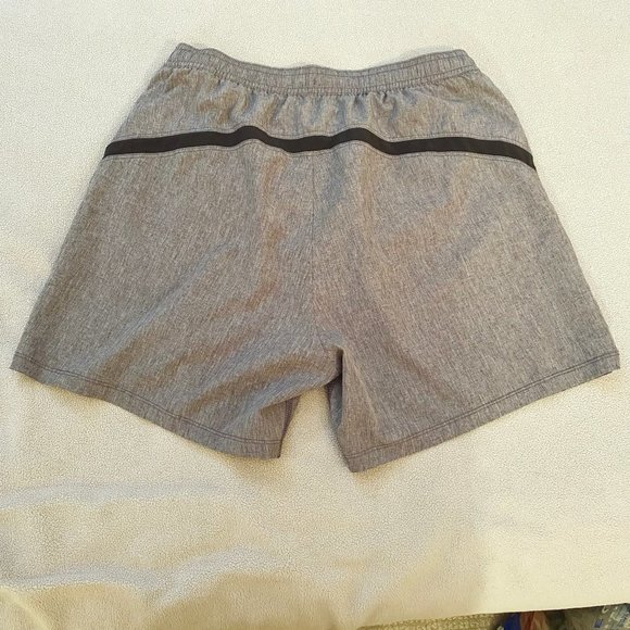 GAP Fit M Shorts - Picture 2 of 6